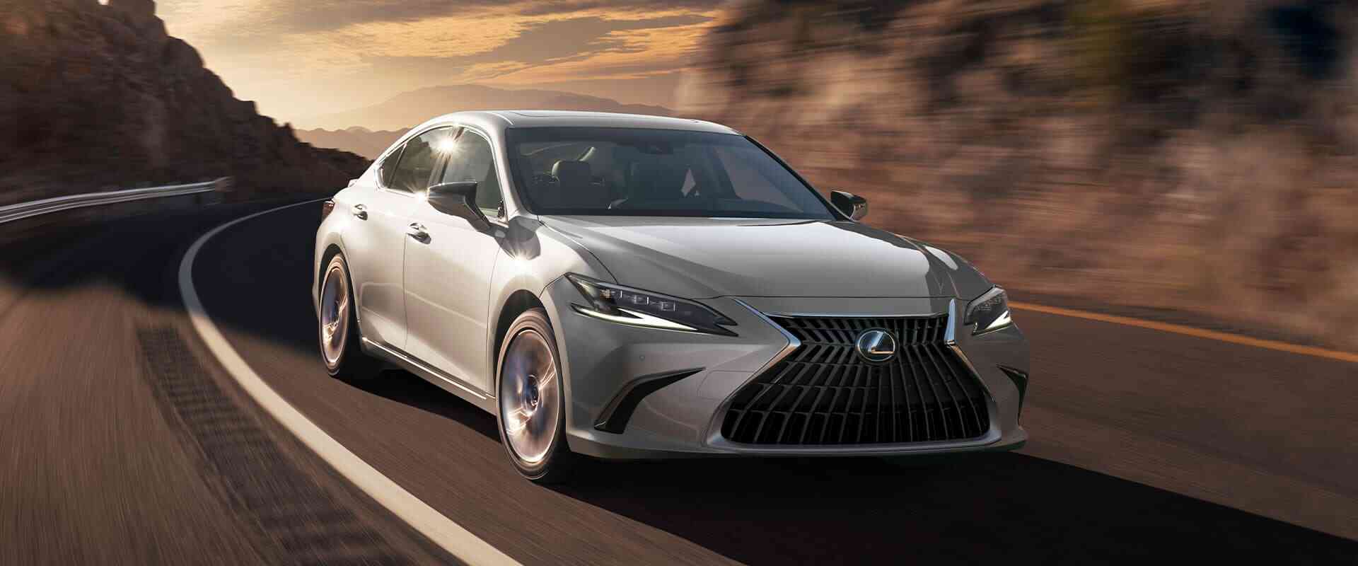 Ngoại thất Lexus ES250