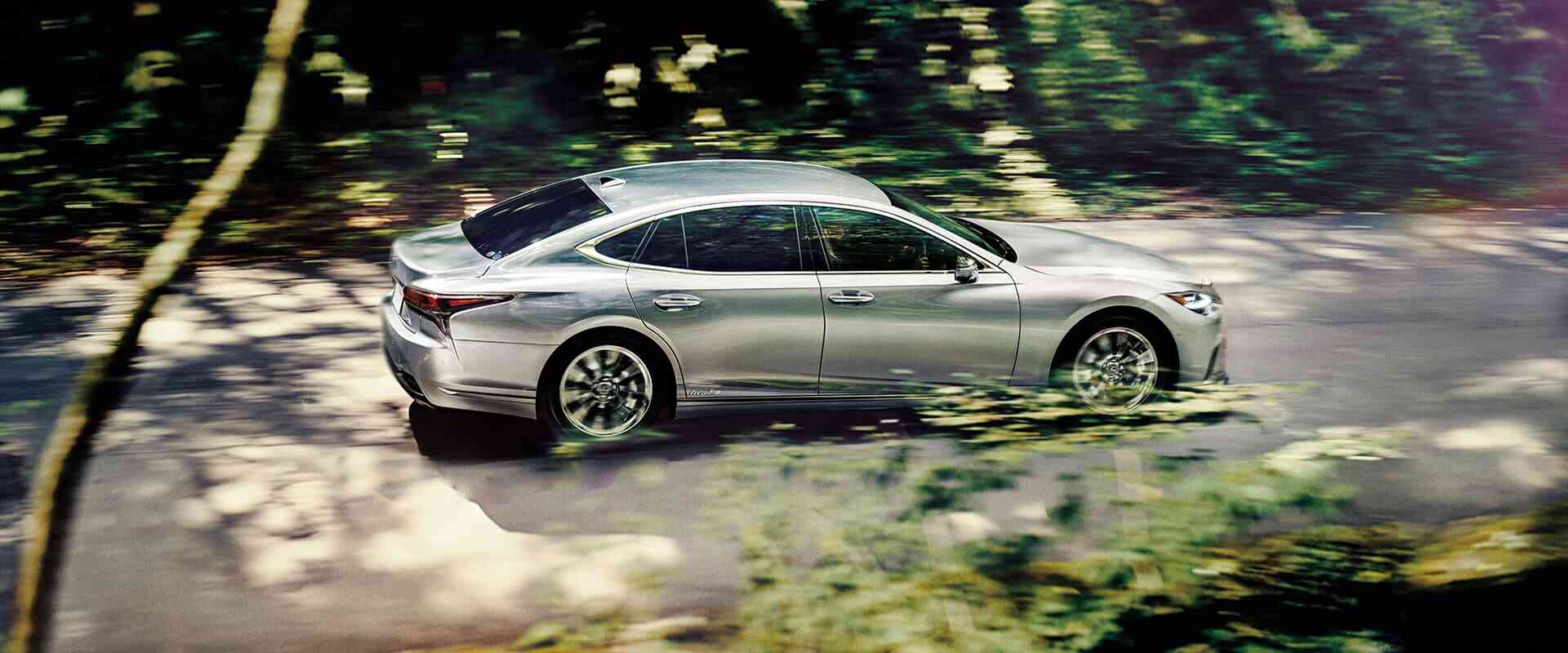 Thân xe Lexus LS500h