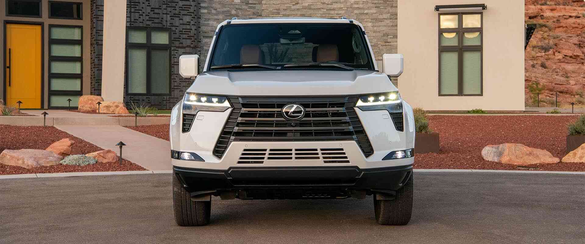 Đầu xe Lexus GX550