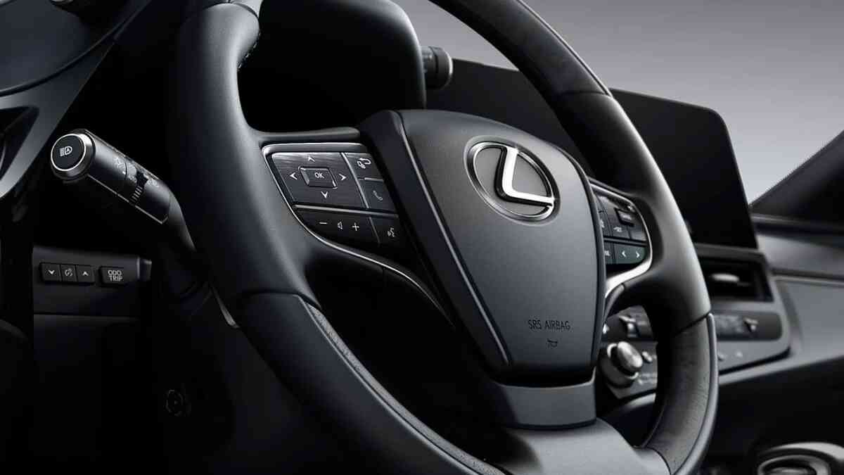 Khoang lais Lexxus ES