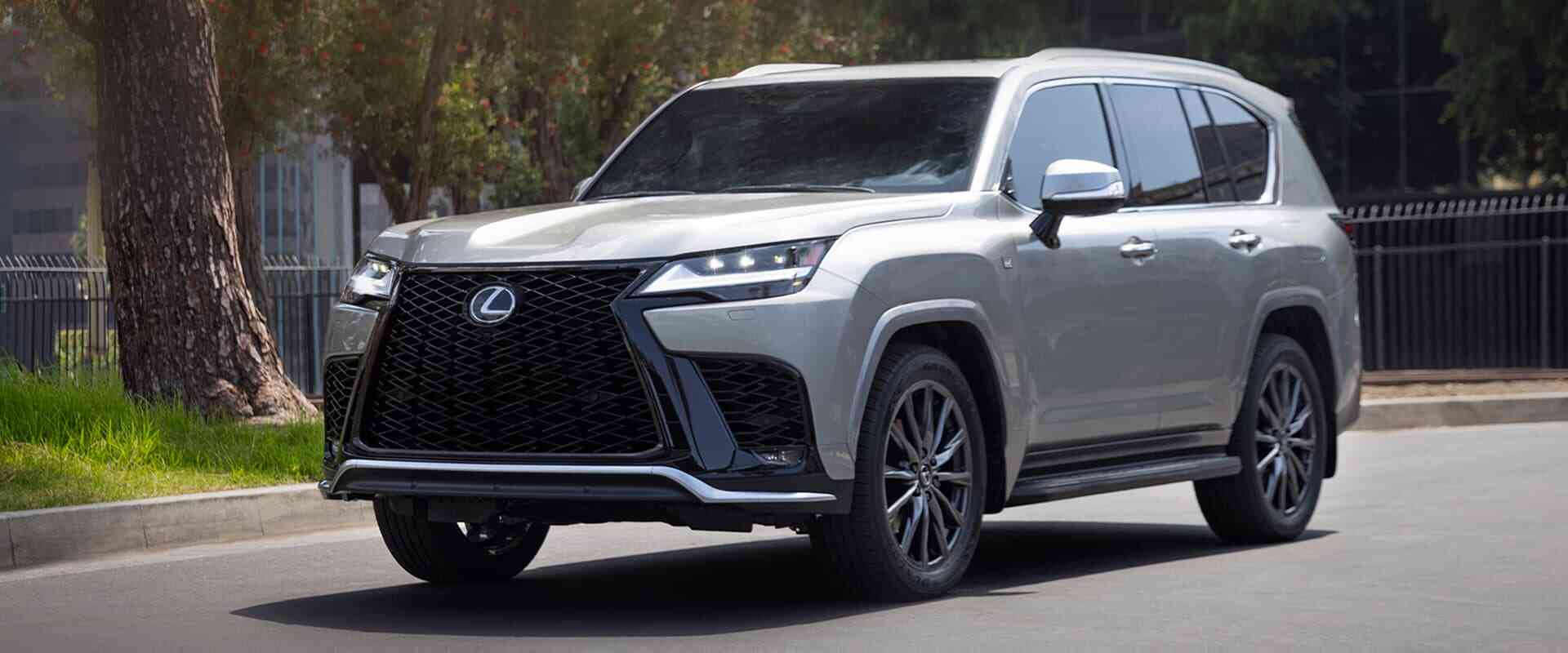 Ngoại thất Lexus LX