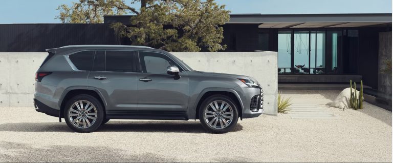 Lexus LX700h