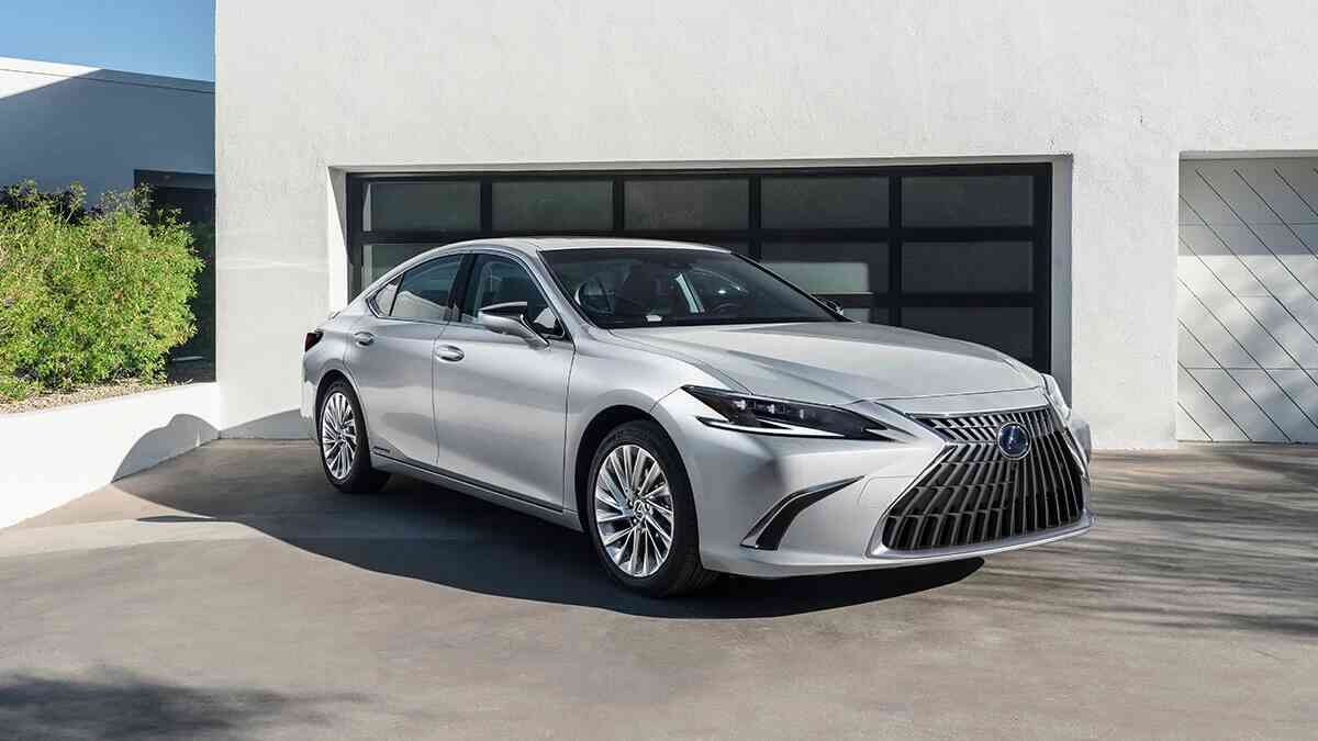 Lexus Long Biên ở đâu