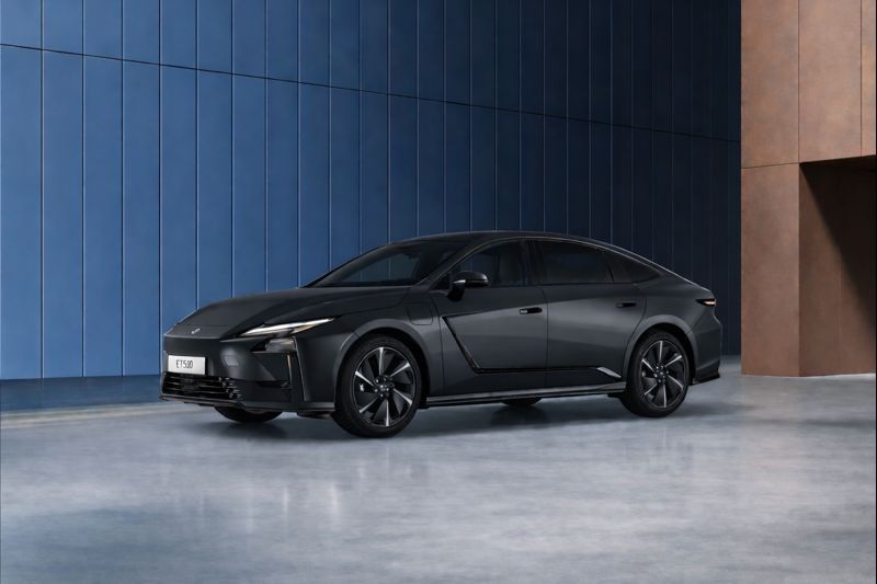 Lexus ES500e màu Đen