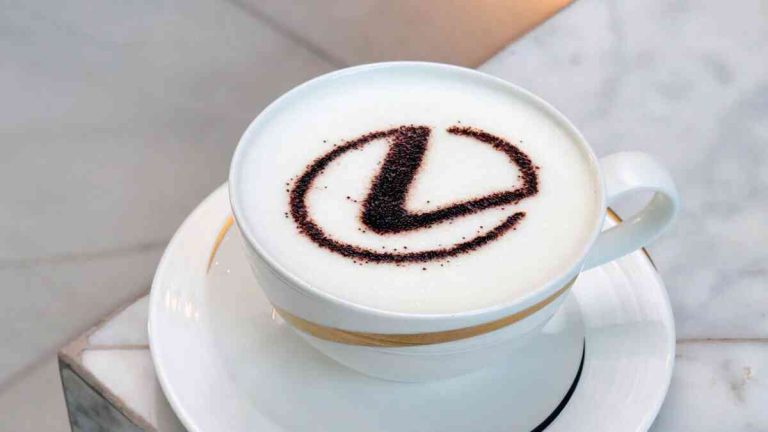 Đại lý Lexus Long Biên